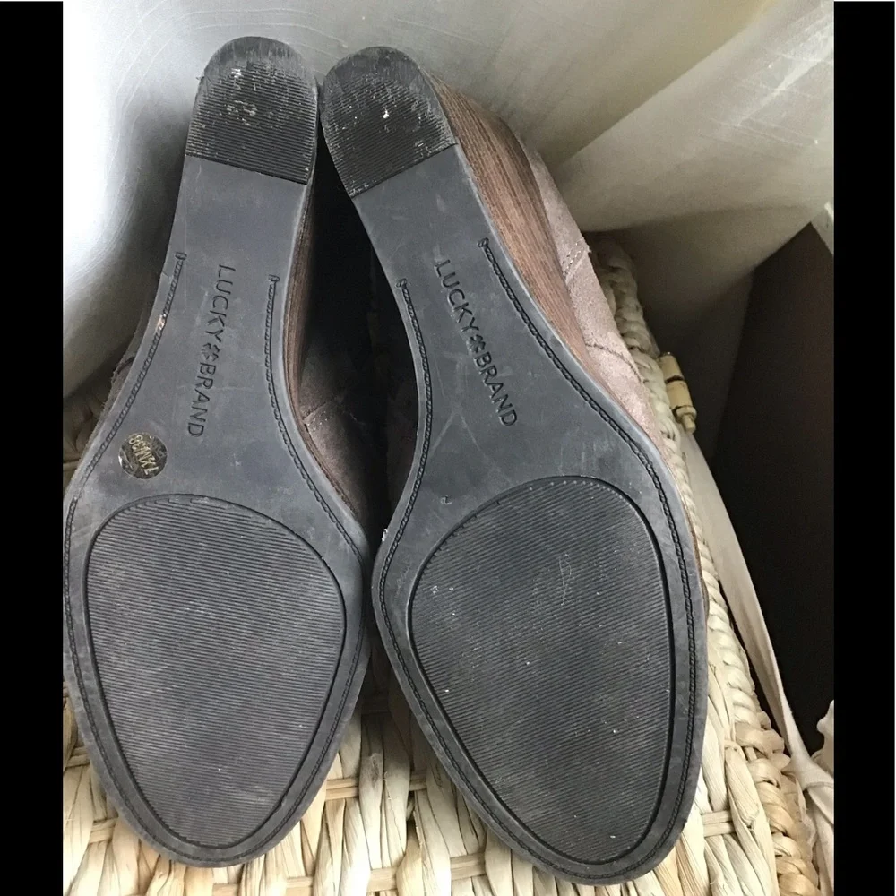 Lucky Brand Shylow Suede Ankle Booties Sz 7.5